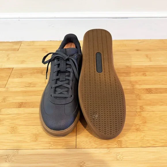 Lululemon Cityverse sneaker, Men's size 12, Grey Vegan leather with gumsole - Picture 7 of 10